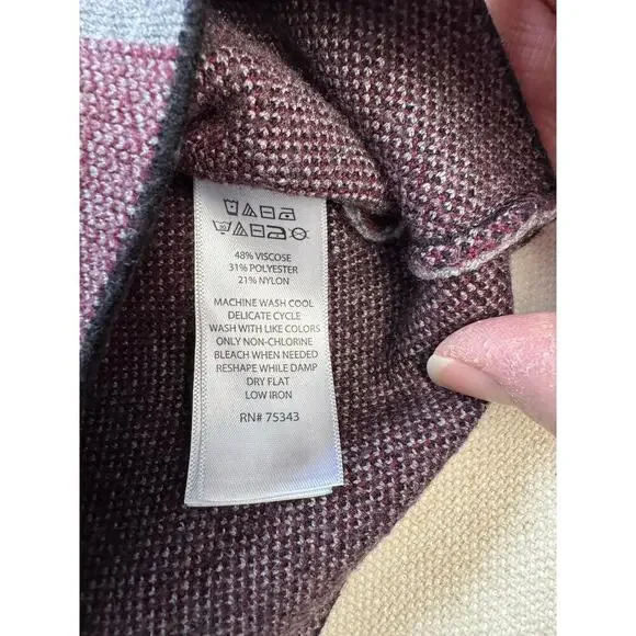 Tahari Mock Neck Sweater Women Size L Gray/Red Plaid Pullover Tartan Knit Top - Picture 7 of 8